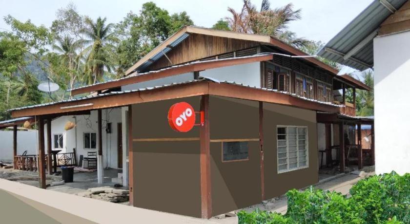 Oyo 90176 D'Cruz Sunrise Villa Pantai Cenang  Exterior foto